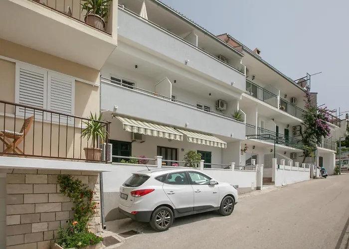 Sea View Ela Apartments